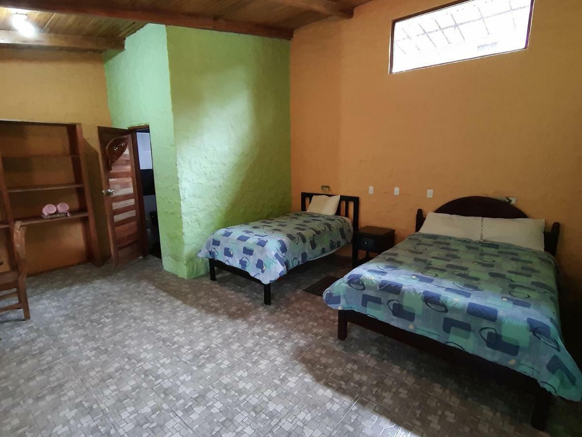 Mindo Loma Bird Lodge Δωμάτιο φωτογραφία